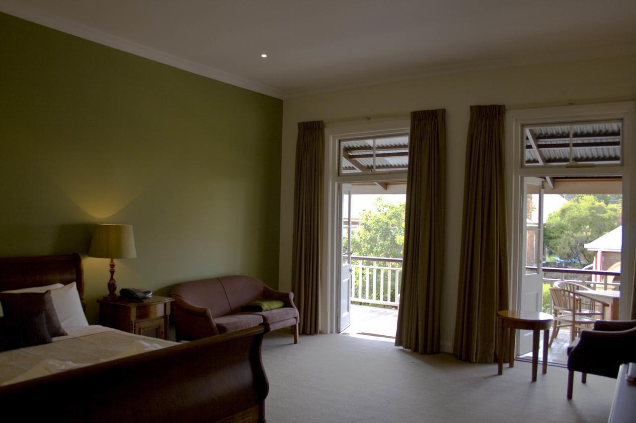 The Bridgetown Hotel Экстерьер фото