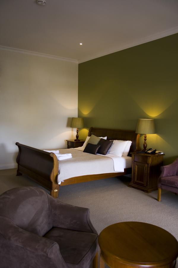 The Bridgetown Hotel Экстерьер фото